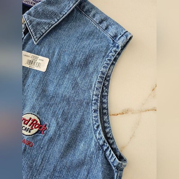 NEW Hard Rock Cafe Sleeveless Denim Shirt Button Front Sz L CHICAGO - Picture 8 of 14